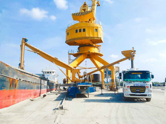 Śruba montowana na ciężarówce Typ Ship Unloader do rozładunku cementu