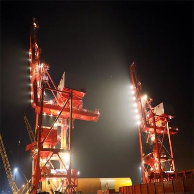 Sprzęt do rozładunku statków typu pasowego do ciągłego rozładunku materiałów sypkich
